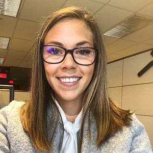 Meet your Posher, Alexandra